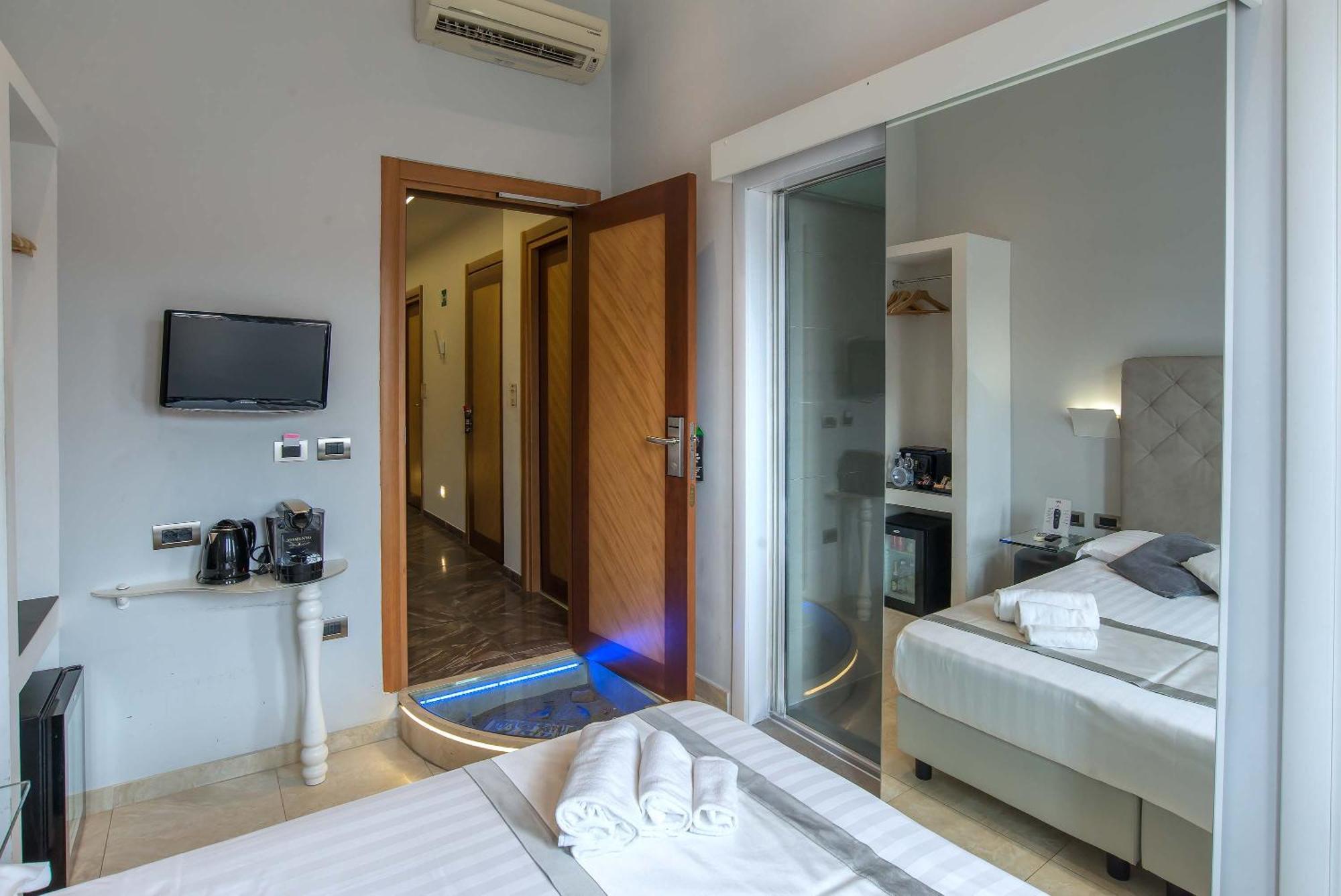 Pantheon Caesar Relais Hotel Rome Bilik gambar