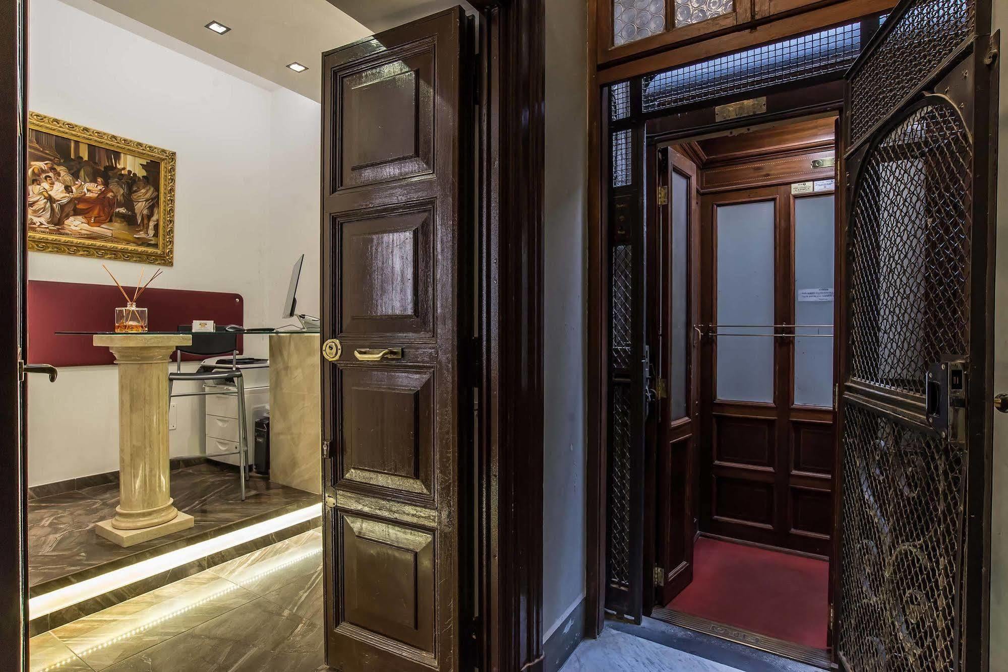 Pantheon Caesar Relais Hotel Rome Luaran gambar